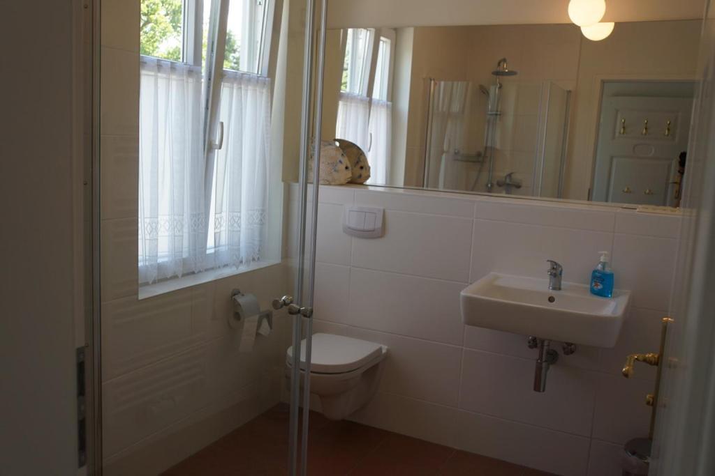 Haus Buddenbrock Auf Ruegen Wiek auf Rügen 部屋 写真